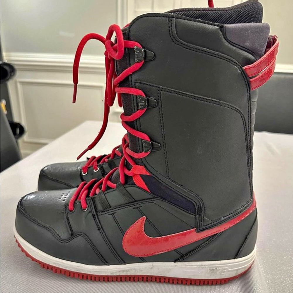 Nike Vapen Snowboard Boots Men's Size 12 EU 46 UK 11 447125-001 Black Red White